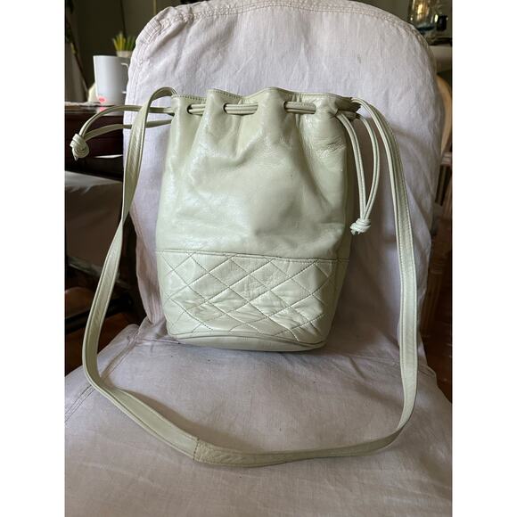 Vintage leather bucket bag crossbody quilted light green drawstring hobo pastel - Picture 1 of 16